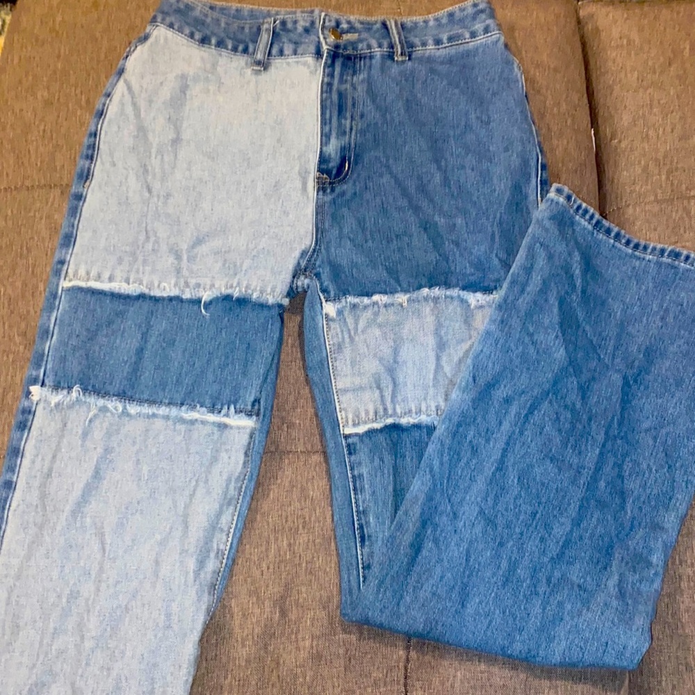 Straight leg patchwork jeans, color blue excellent condition never worn